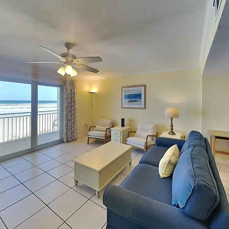 Trade Winds 31 Apartment